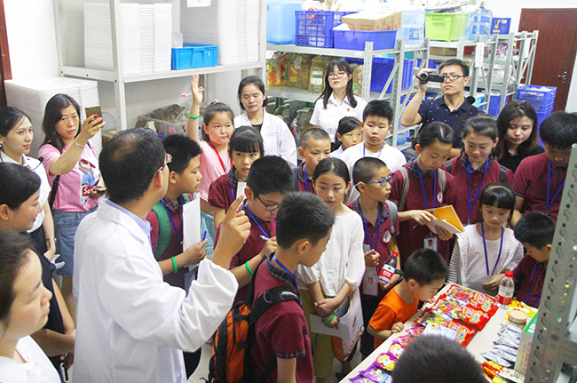 探秘實驗室 |《小學生學習報》小記者團走進廣電計量